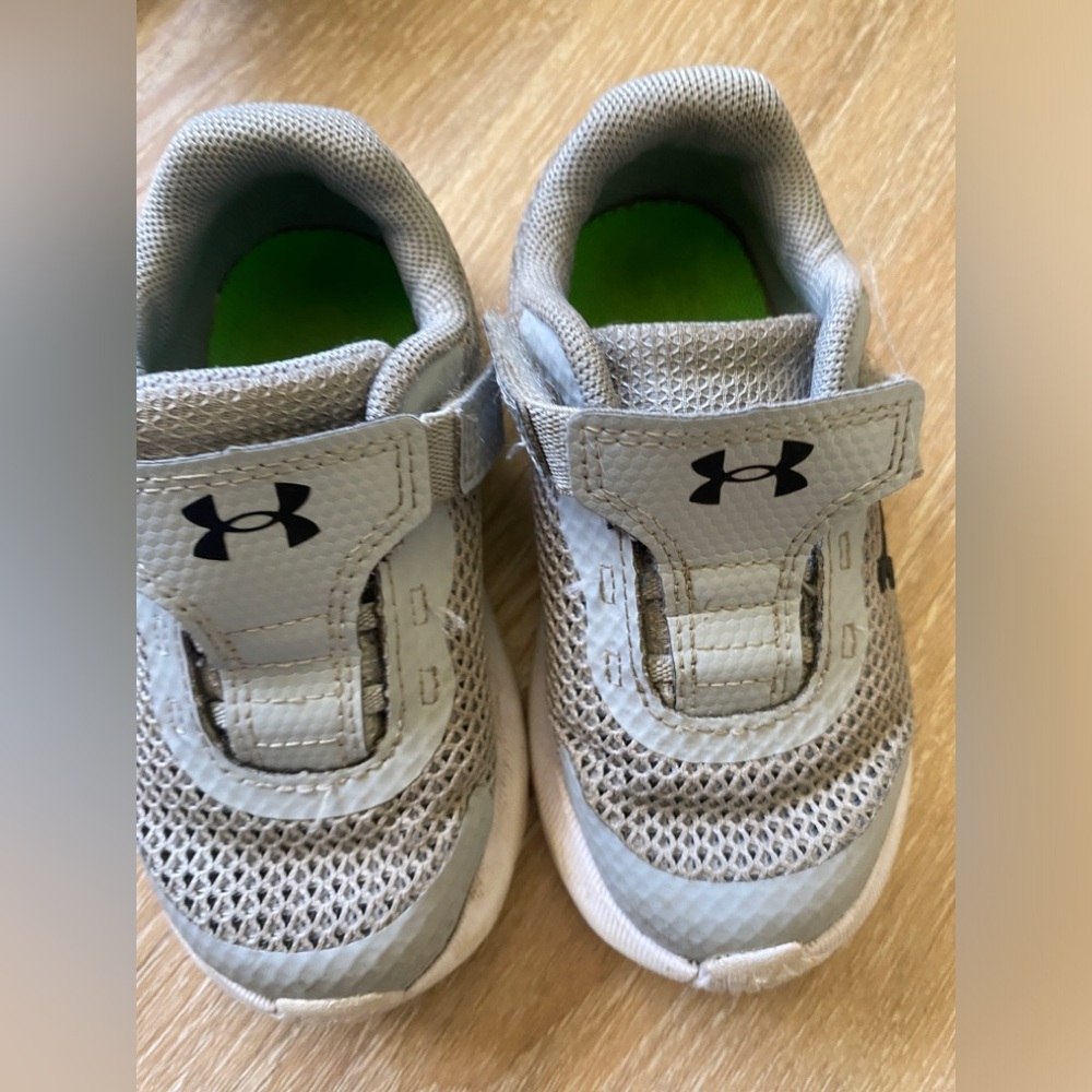 Toddler Under Armour shoes, size 7